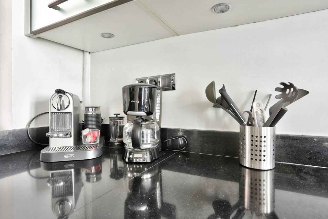 Appartement Quartier Champs-Elysees 4 Free Netflix Paris Exteriör bild