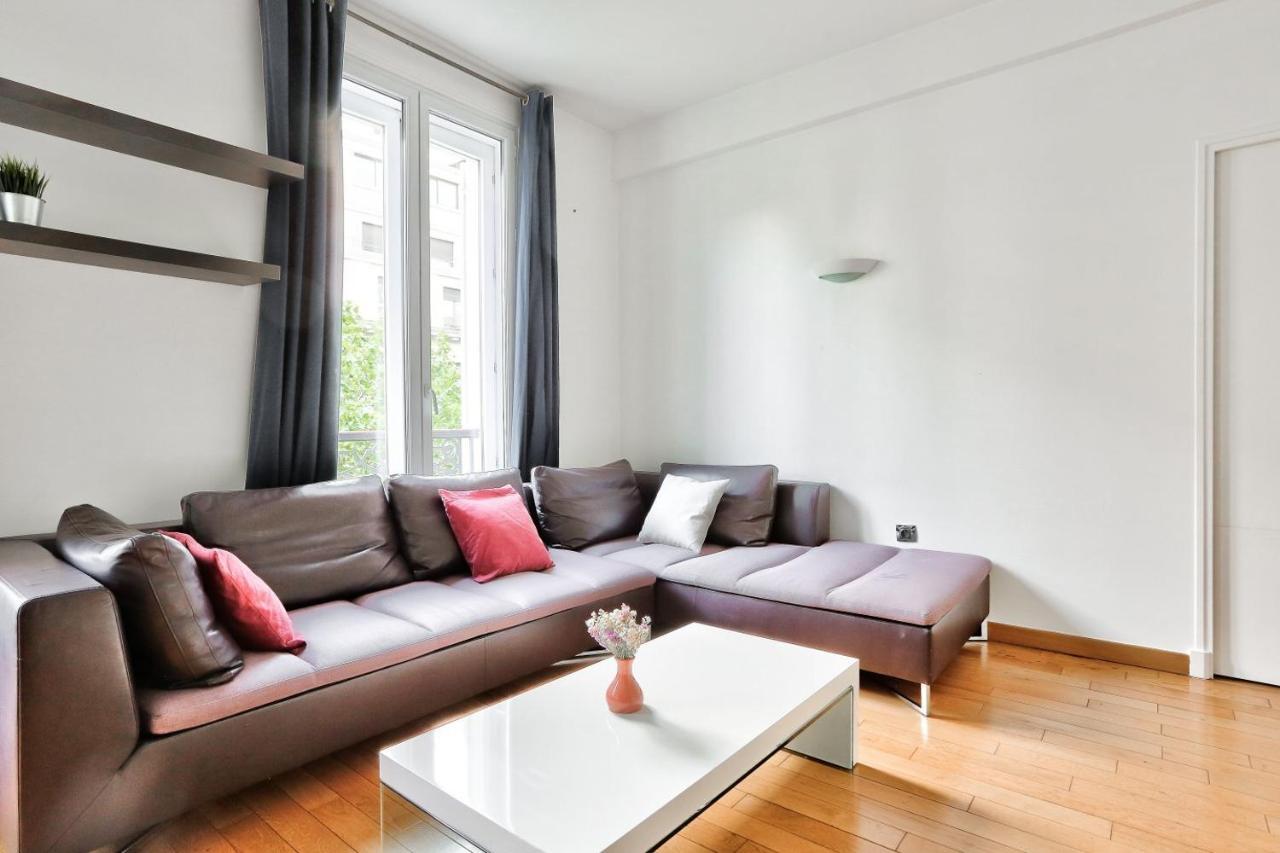 Appartement Quartier Champs-Elysees 4 Free Netflix Paris Exteriör bild