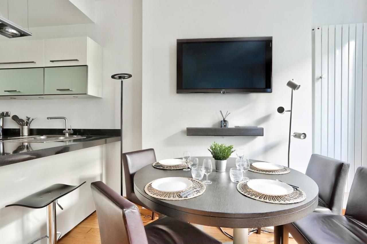 Appartement Quartier Champs-Elysees 4 Free Netflix Paris Exteriör bild